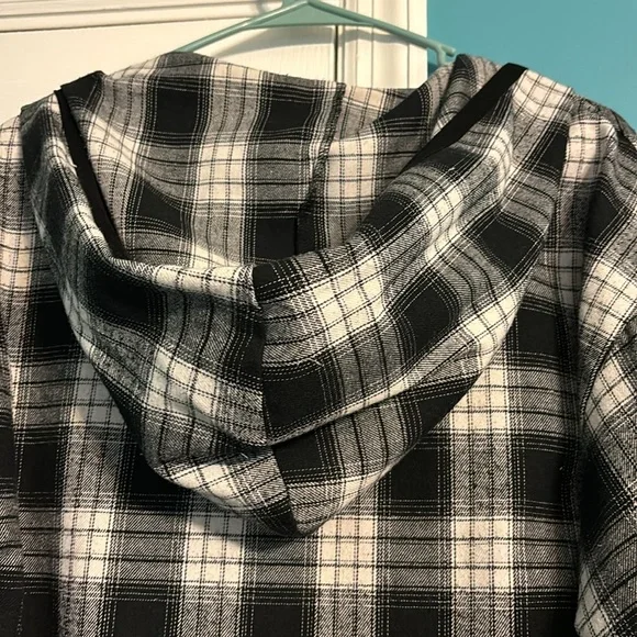 Top - Picture 4 of 5